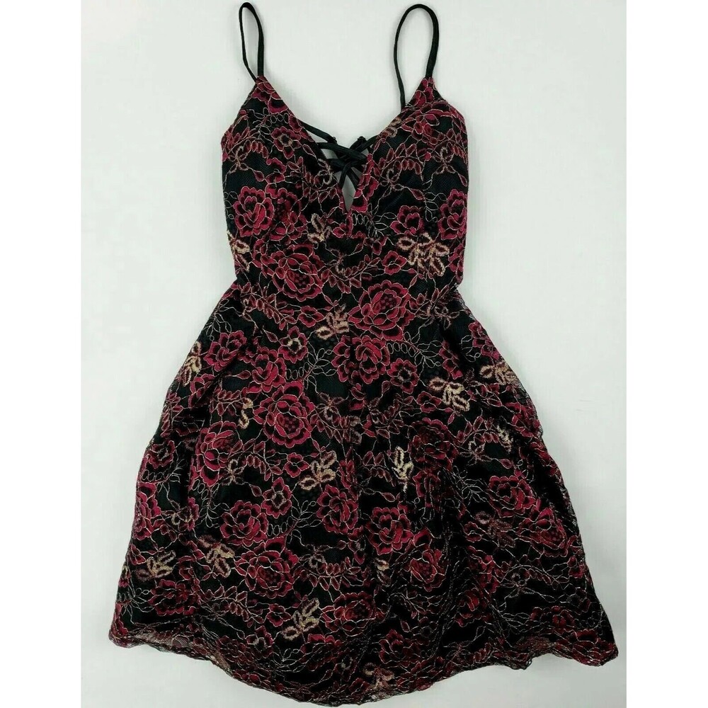 Jump Apparel Dress Womens 11/12 Floral Fit Flare Lace Knee Short Cocktail Black